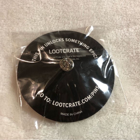 FINAL SALE- LEAVING CLOSET-NO FURTHER DISCOUNTS - Picture 3 of 6